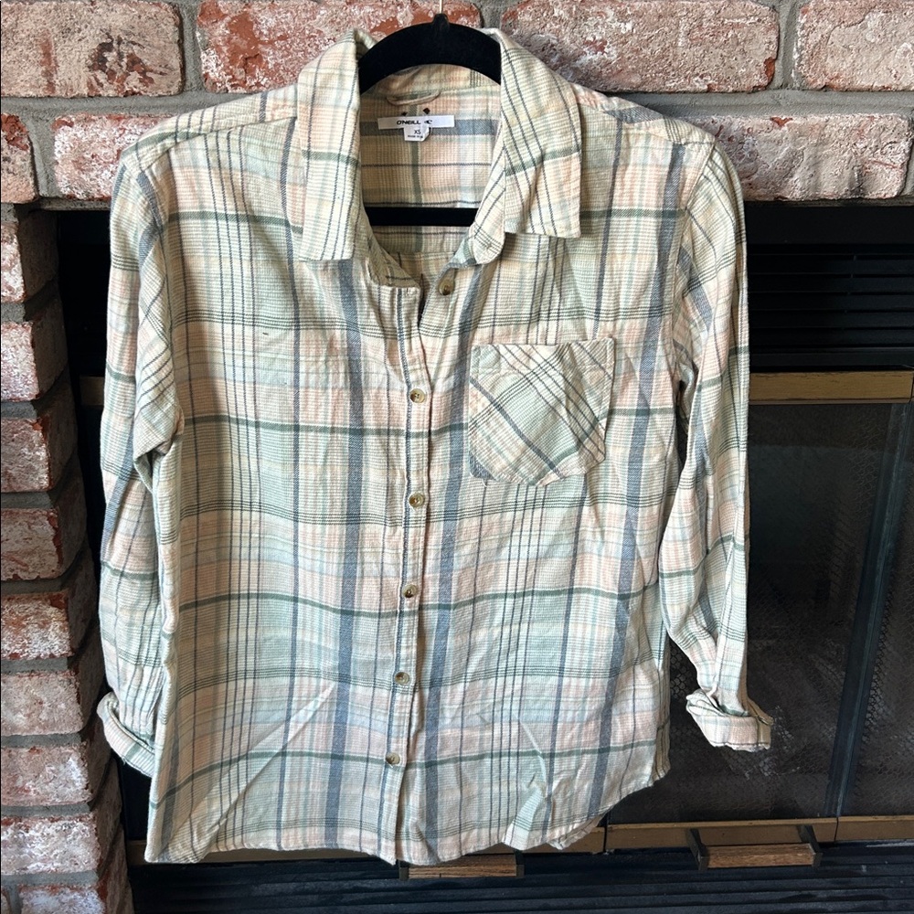 NWT O'Neill‎ Logan Pastel Plaid Flannel Button Down Shirt Women’s size XS